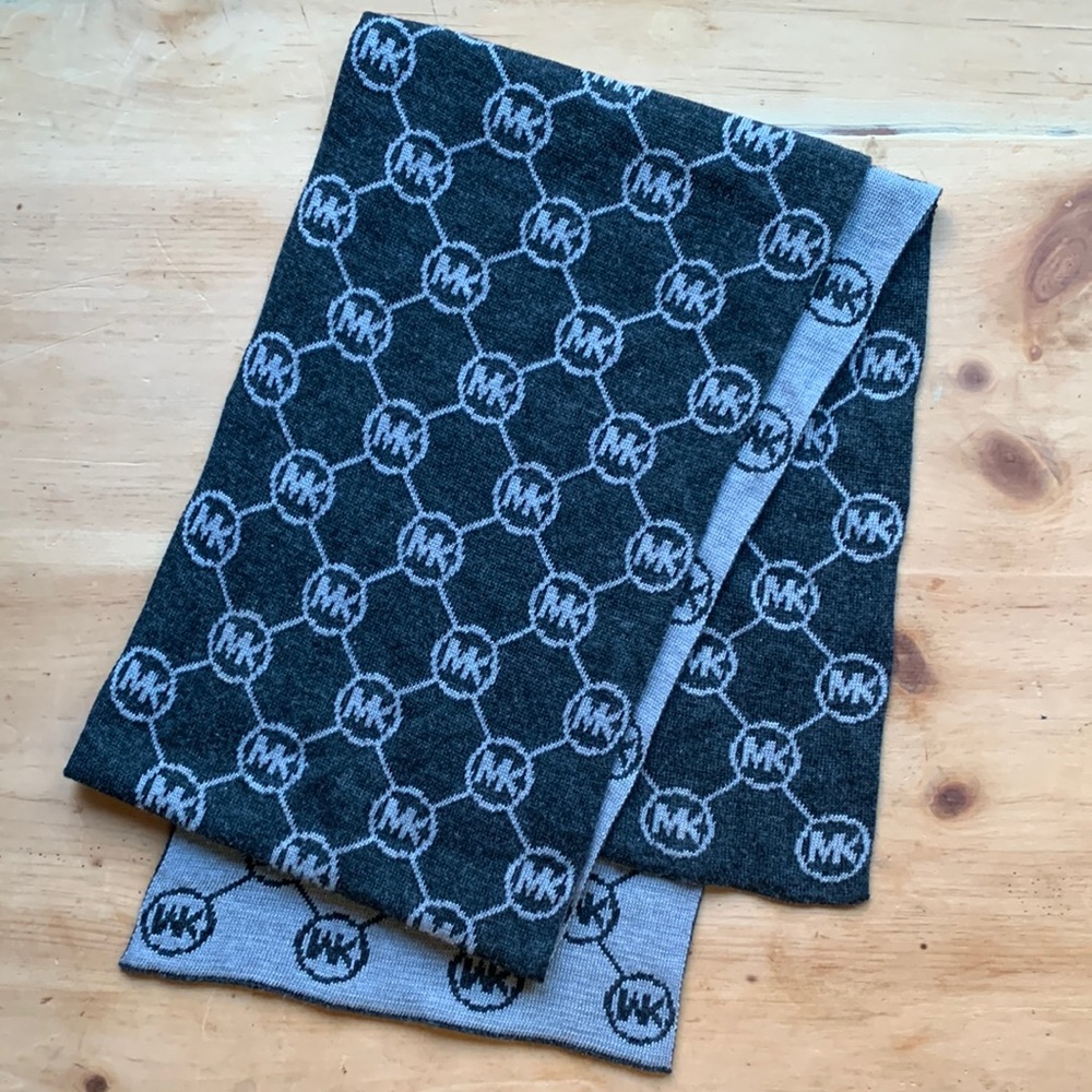 Michael Kors | Reversible Wool Scarf